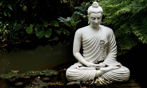 Dựng tượng Phật trong tư gia có được không, cần xin phép ai?