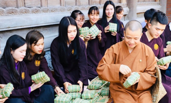 'Vạn bánh chưng yêu thương' tại chùa Tam Chúc