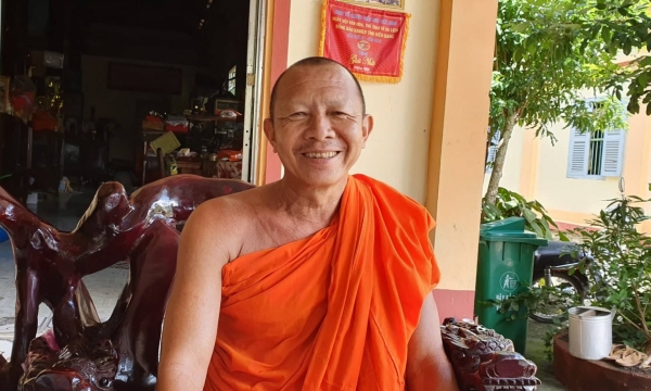Một nhà sư Khmer nhiệt thành với sự nghiệp xây cầu giúp đời