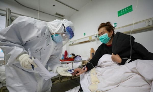 Trung Quốc dùng huyết tương người khỏi bệnh Covid-19 điều trị cho người nhiễm mới