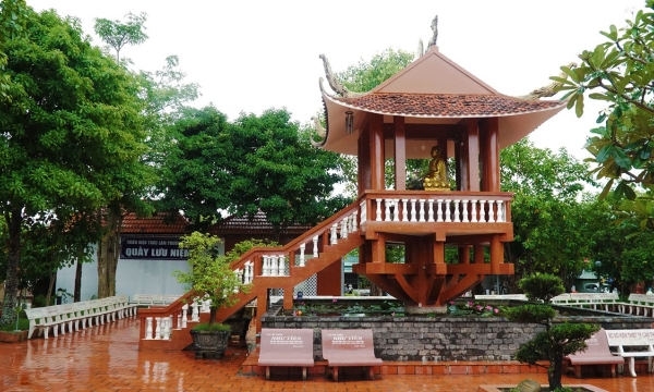 Thiền viện có chùa Một Cột thu nhỏ ở miền Tây
