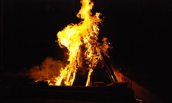 Thân xác hoại diệt, quan niệm về hỏa táng trong Phật giáo