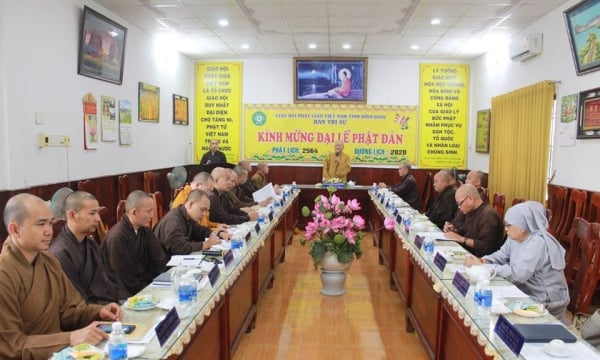 Phật giáo Bình Định làm từ thiện 460 triệu đồng dịp lễ Phật Đản 2020