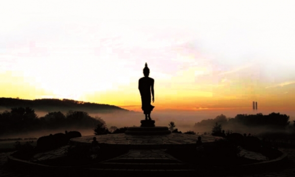 Đức Phật an nhiên tự tại giữa cuộc đời