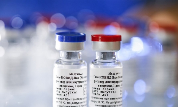 Lô vaccine ngừa Covid-19 đầu tiên của Nga sẽ có sau hai tuần