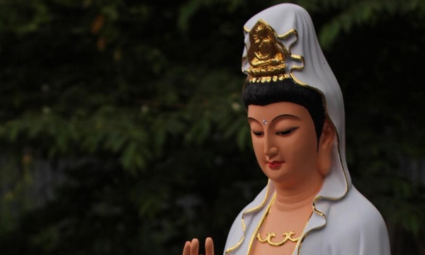 Bồ Tát Quán Thế Âm là ai trong kinh điển Phật giáo