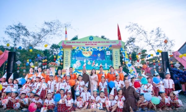 Phật giáo huyện Phú Vang trao hơn 200 triệu quà khuyến học dịp Trung thu