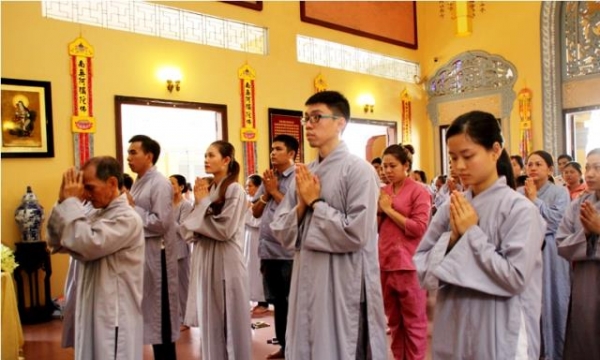 Tín ngưỡng Phật giáo có nhất định phải quy y Tam Bảo hay không?