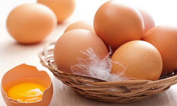 Người ăn chay có được ăn trứng gà công nghiệp không?