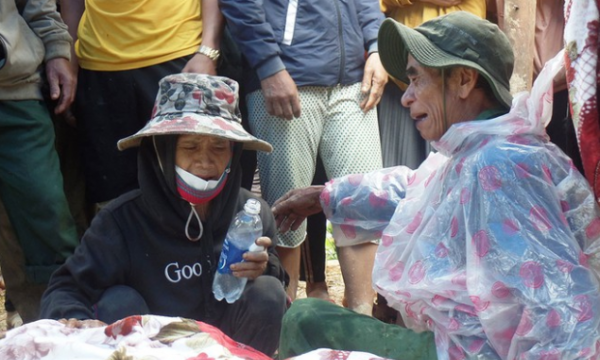 Vợ chồng cụ già ở Trà Leng mất 8 người con, cháu sau trận sạt lở đất