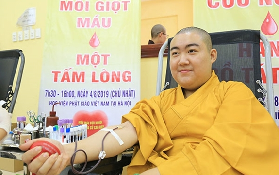 Hiến máu cứu người - Hành Bồ Tát đạo theo quan điểm Phật giáo