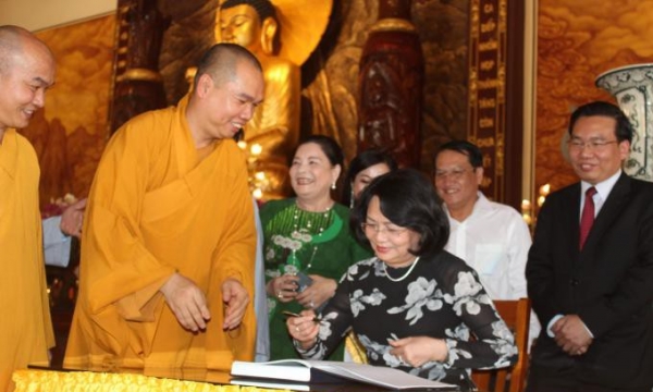 Phó Chủ tịch nước thăm thiền viện Trúc Lâm Chánh Giác