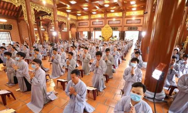 Hơn 400 Phật tử về tham dự Lễ Quy Y Tam Bảo tại chùa Thiên Quang