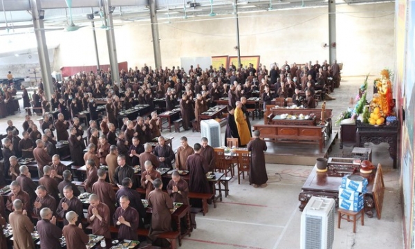 Học viện Phật giáo VN tại Hà Nội tưởng niệm các Vua Hùng