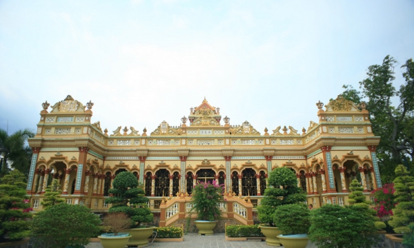 Chùa Vĩnh Tràng – ngôi chùa đẹp nhất đồng bằng sông Cửu Long