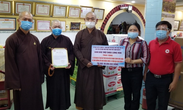 Phật giáo quận 8 hỗ trợ 10 tấn rau củ quả đến người dân bị ảnh hưởng bởi dịch bệnh COVID-19