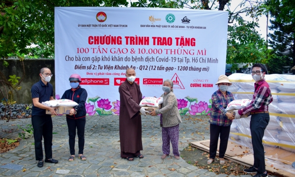 Ban Văn hóa PG TP.HCM khởi động chương trình tặng 100 tấn gạo, 10.000 thùng mì cho người dân bị ảnh hưởng dịch Covid-19