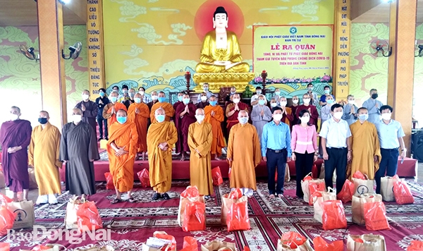 Tăng ni, Phật tử Phật giáo Đồng Nai ra quân tham gia tuyến đầu chống dịch