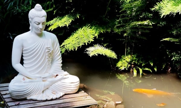 Phật dạy: Không truy tìm quá khứ, đừng nghĩ về tương lai