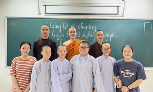 Sư thầy chùa Huyền Không dạy miễn phí nhiều học sinh đỗ đại học