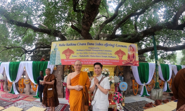 Trò chuyện cùng chàng trai Việt 'nặng tình' trên đất Phật