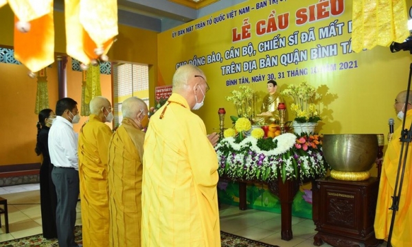 Phật giáo quận Bình Tân tổ chức cầu siêu cho nạn nhân tử vong do Covid-19 trên địa bàn