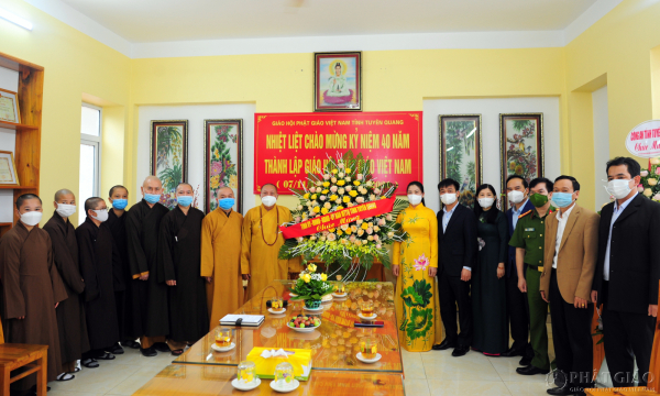 Lãnh đạo tỉnh Tuyên Quang chúc mừng Ban trị sự Phật giáo tỉnh
