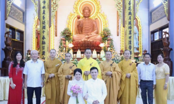 Lễ Hằng Thuận tại chùa Liên Trì