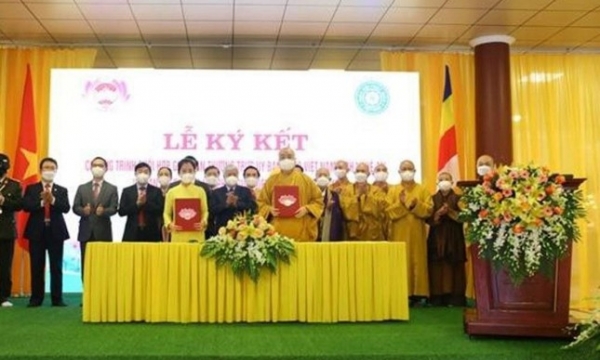 Lễ ký kết chương trình phối hợp giữa Giáo hội và Ủy ban MTTQVN tỉnh Nghệ An