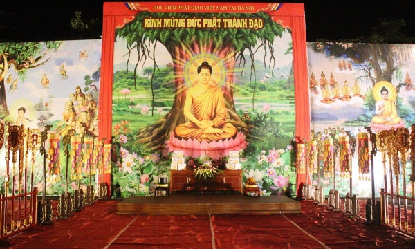 Học viện PGVN tại Hà Nội kỷ niệm ngày Đức Phật thành đạo