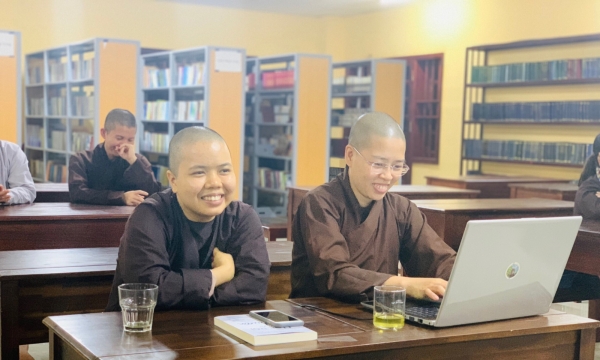 Hà Nội: Chùa Đại Từ Ân tuyển sinh lớp 'Luật tạng' Phật giáo online