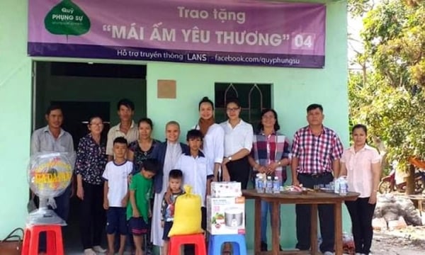 Ban Từ thiện - Xã hội Phật giáo Đồng Tháp bàn giao 3 nhà tình thương đến hộ nghèo
