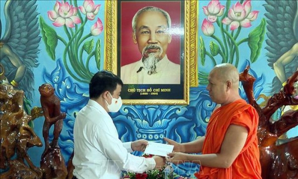 Chủ tịch Hội đồng Dân tộc Y Thanh Hà Niê Kđăm thăm, chúc Tết Chôl Chnăm Thmây tại Bạc Liêu, Sóc Trăng