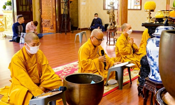TP.HCM: Khoá lễ cúng dường trai Tăng tại Chùa Minh Đạo