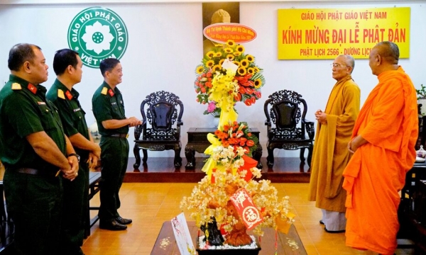 TP.HCM: Bộ Tư lệnh Thành phố chúc mừng Phật đản Trung ương Giáo hội