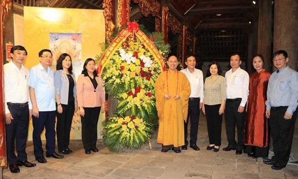 Trưởng ban Dân vận Trung ương thăm, chúc mừng Đại lễ Phật đản tại tỉnh Bắc Ninh