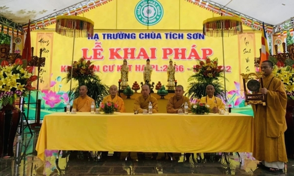 Chư Tăng chùa Tích Sơn tổ chức lễ khai pháp khóa an cứ kiết hạ PL 2566