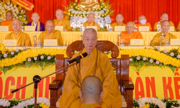 Trưởng lão Hoà thượng Quyền Pháp chủ GHPGVN quang lâm chứng minh Đại hội Phật giáo tỉnh Ninh Bình lần thứ VII