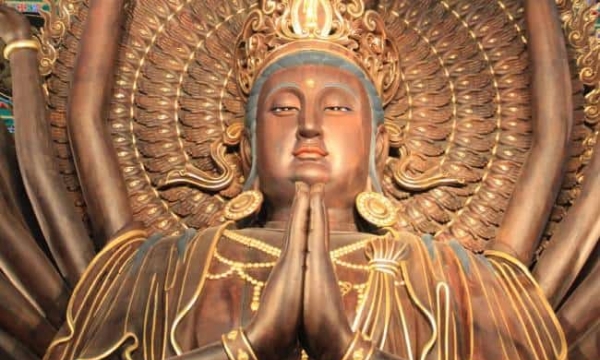 Bồ tát Quán Thế Âm trong Đạo Phật