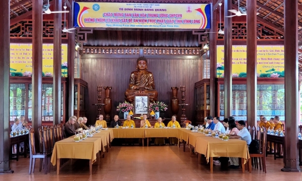 Ngày thứ tư đoàn khảo sát Kiến trúc Phật giáo làm việc tại hai tỉnh Vĩnh Long và Trà Vinh