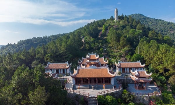 Chùa Hương Tích, một thánh tích Phật giáo nổi tiếng ở Hà Tĩnh