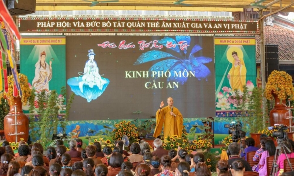 Hà Nội: Lễ vía Bồ Tát Quán Thế Âm và an vị tôn tượng Đức Phật Thích Ca tại chùa Tân Hải