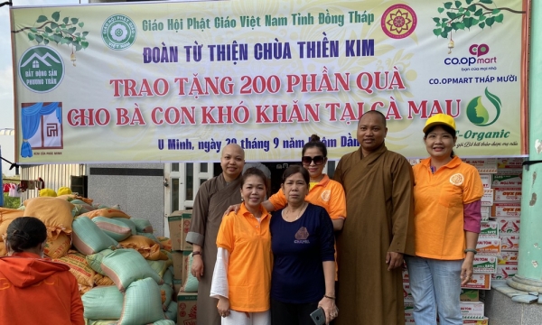 Chùa Thiền Kim – Đồng Tháp trao 200 phần quà đến người dân thị trấn U Minh