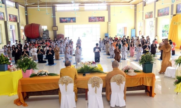 Nghệ An: Kỷ niệm 6 năm ngày thành lập Câu lạc bộ Thanh niên Phật tử chùa Chí Linh