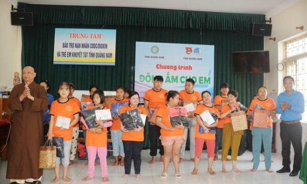 Ban Trị sự GHPGVN tỉnh Quảng Nam tổ chức chương trình “Đông ấm cho em” năm 2022