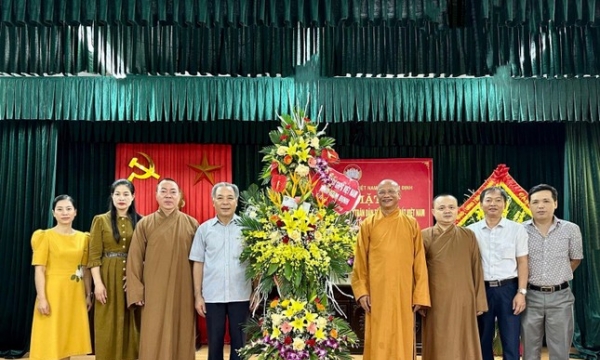 Nam Định: Ban Trị sự Phật giáo tỉnh chúc mừng Ngày Truyền thống Mặt trận Dân tộc thống nhất VN