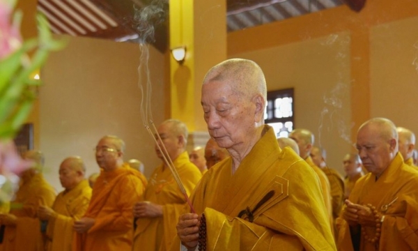 Trang nghiêm tưởng niệm Đức Phật hoàng Trần Nhân Tông tại Việt Nam Quốc Tự