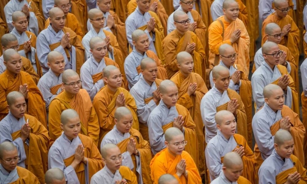 Muốn xuất gia nhưng không muốn học qua các trường lớp trong giáo hội Phật giáo có được không?