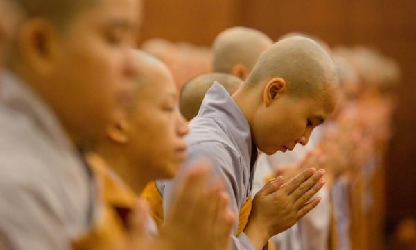 Những việc đầu tiên mà một người theo đạo Phật phải làm?