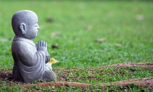 Cách để trở về thực tại khi niệm Phật?